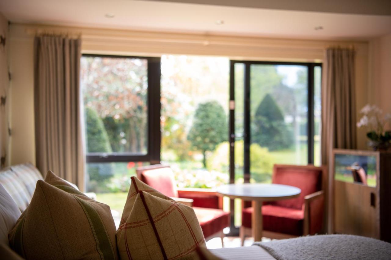 Careys Manor Hotel & Senspa Brockenhurst Bagian luar foto