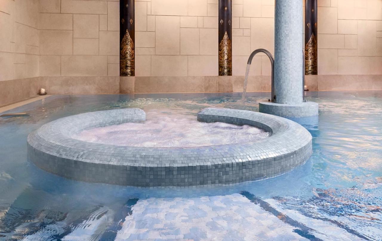 Careys Manor Hotel & Senspa Brockenhurst Bagian luar foto